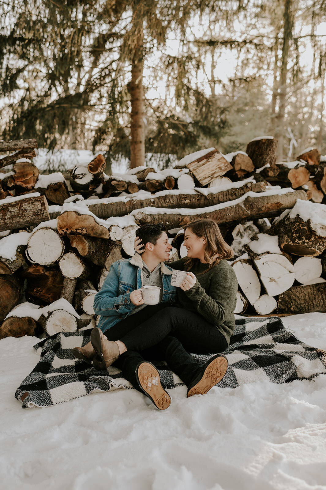 Evergreen-Photo-Elopement-Couple-Engagement-Photographer209