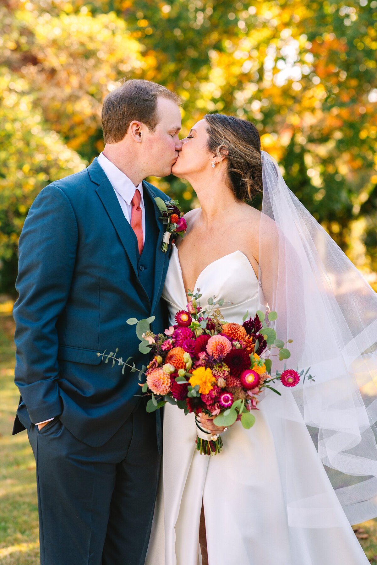 Live_Well_Farm_Colorful_Fall_Wedding_Harpswell_Maine_Photography_0025