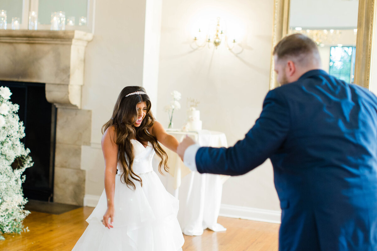 Huntingdon-Valley-Country-Club-Wedding-Reception-Party-Photos_102