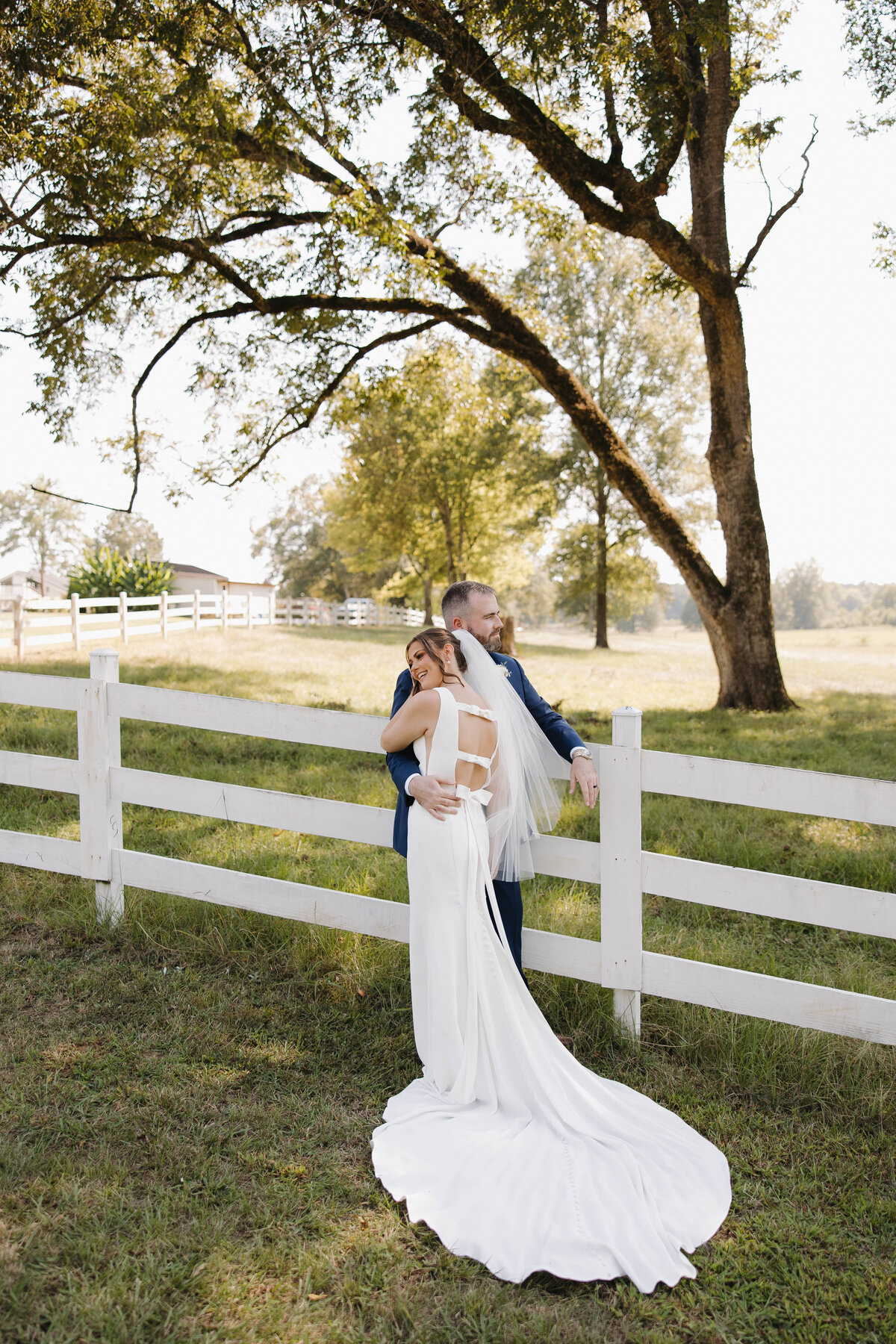 bride and groom portraits in the summer in Mississippi