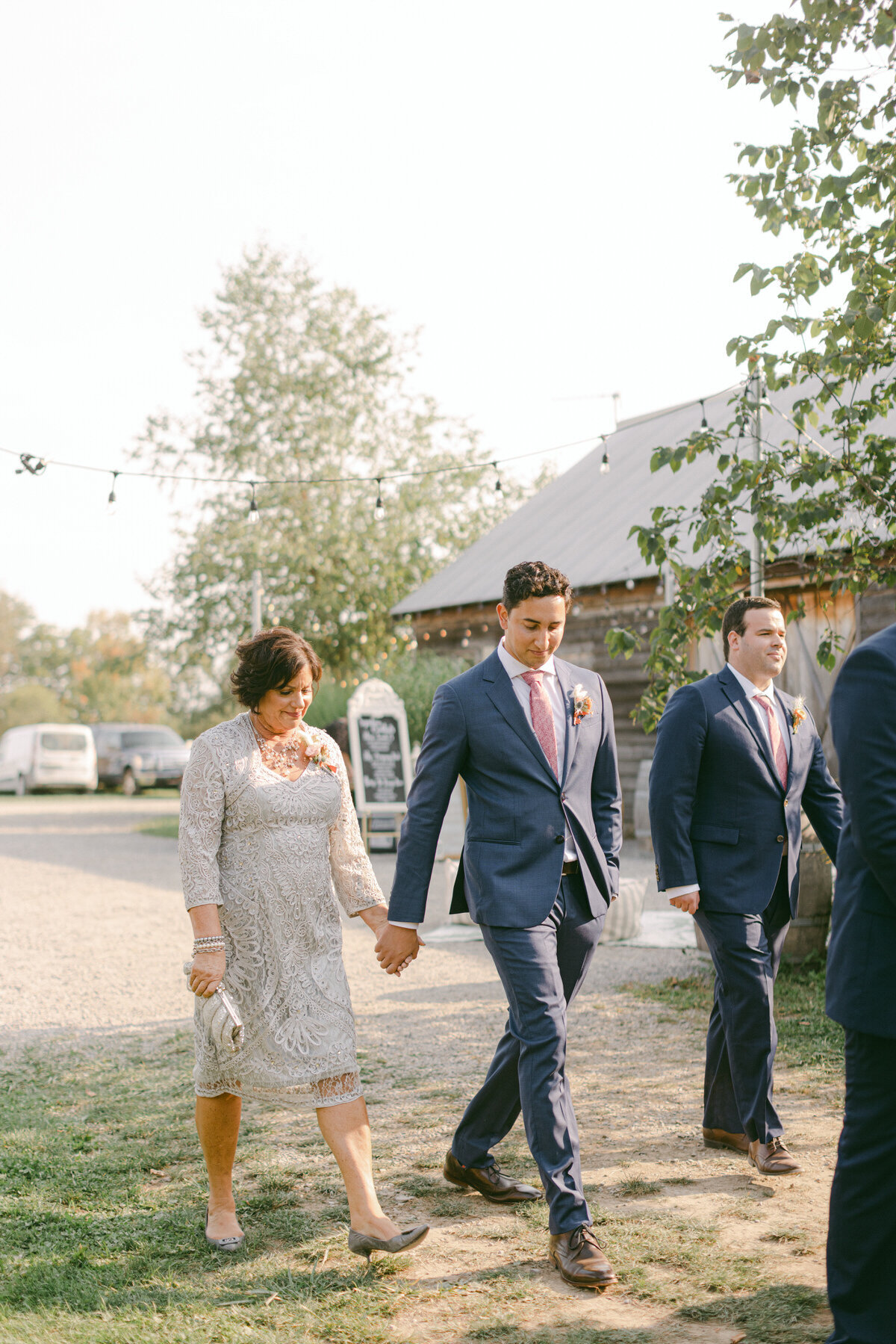 toronto-wedding-photographer-compass-rose-suites-christine-lim-027