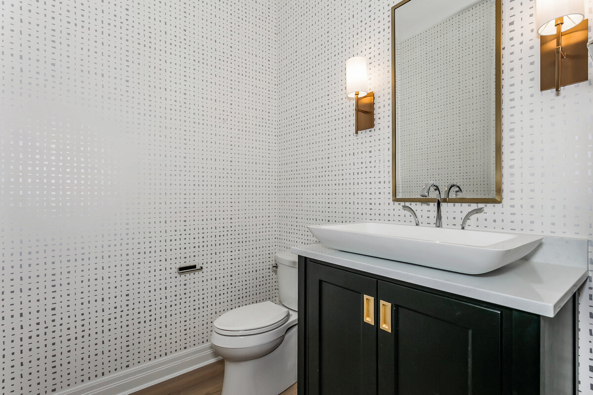 4 Wheatfield Ct Hesston KS-print-023-016-Powder Room-4200x2800-300dpi