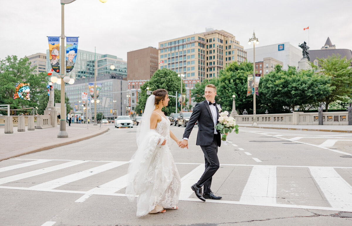 hannah-braden-ottawa-wedding-shaw-centre-2023-290