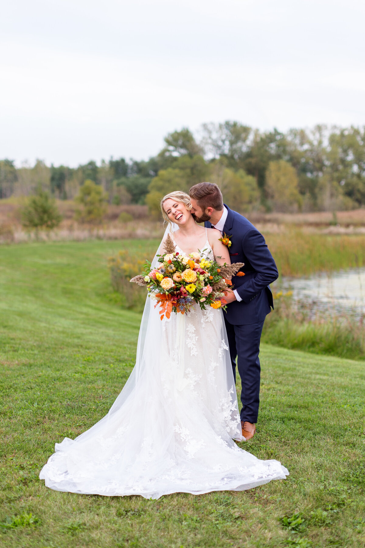 perfect-fall-wedding-at-emerson-creek-39