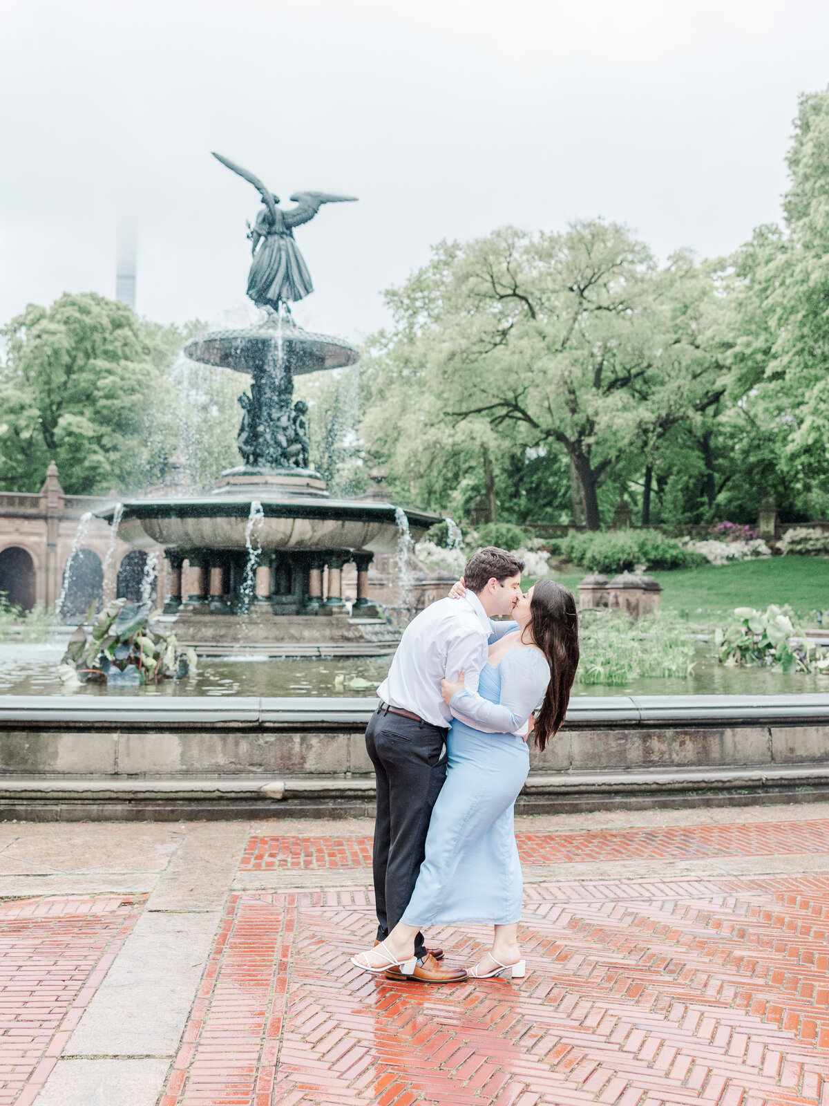 brittany-graf-photography-katie-mattingly-new-york-central-park-public-library-engagement-session-93