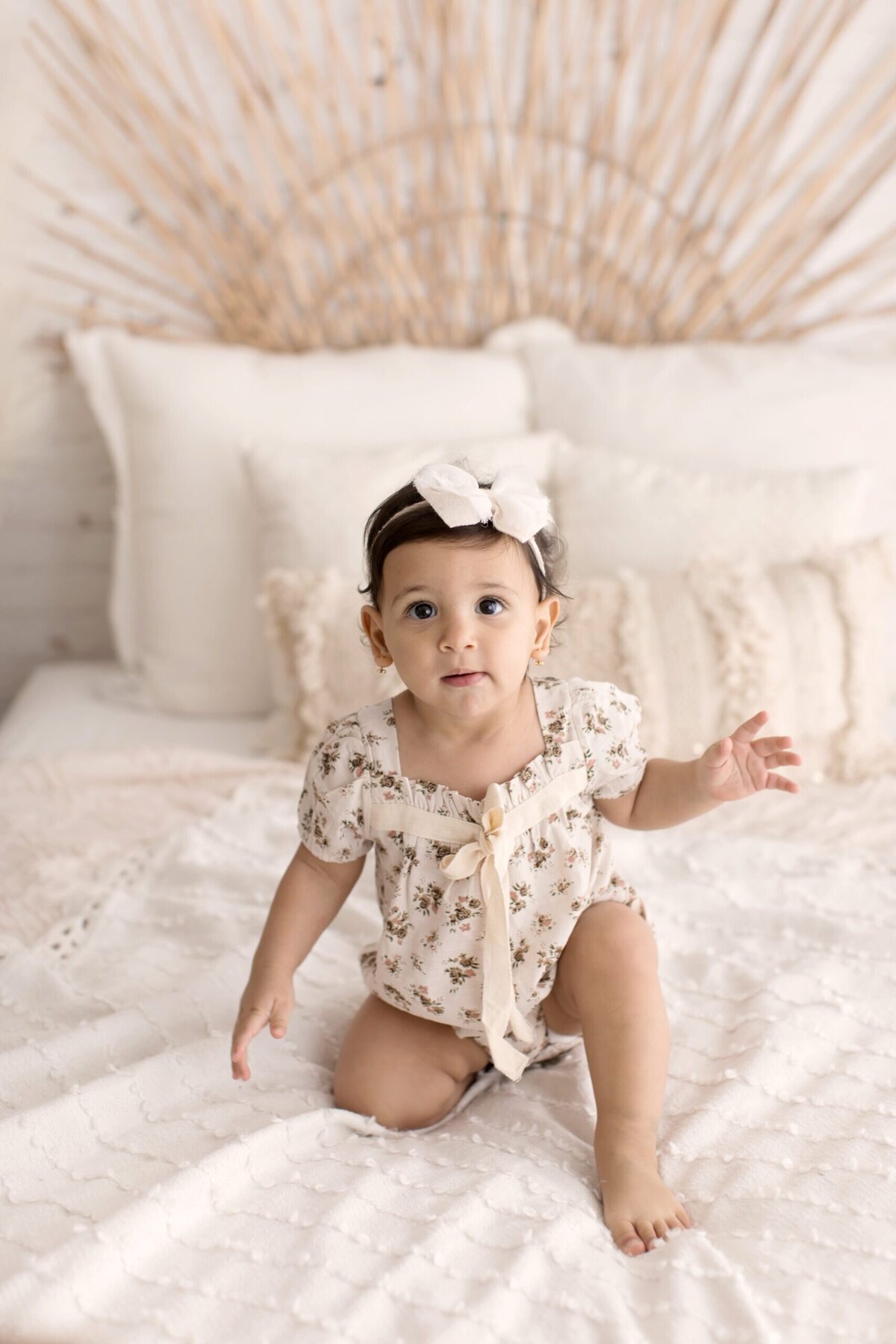 Baby girl celebrates first birthday with a photoshoot