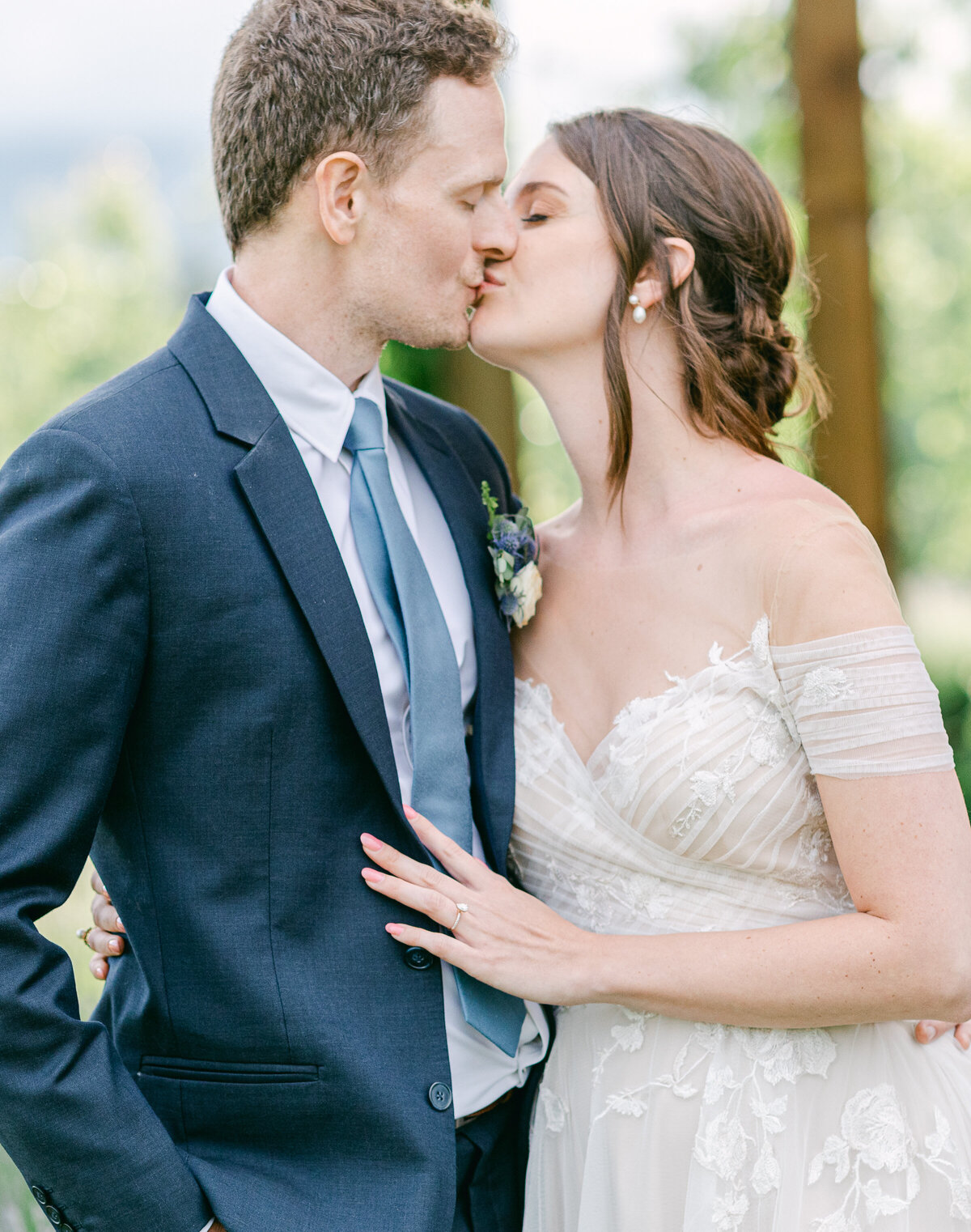 Portland OR Wedding Photographer Chantal Sokhorn Photography The Orchards Hoodriver OR-898