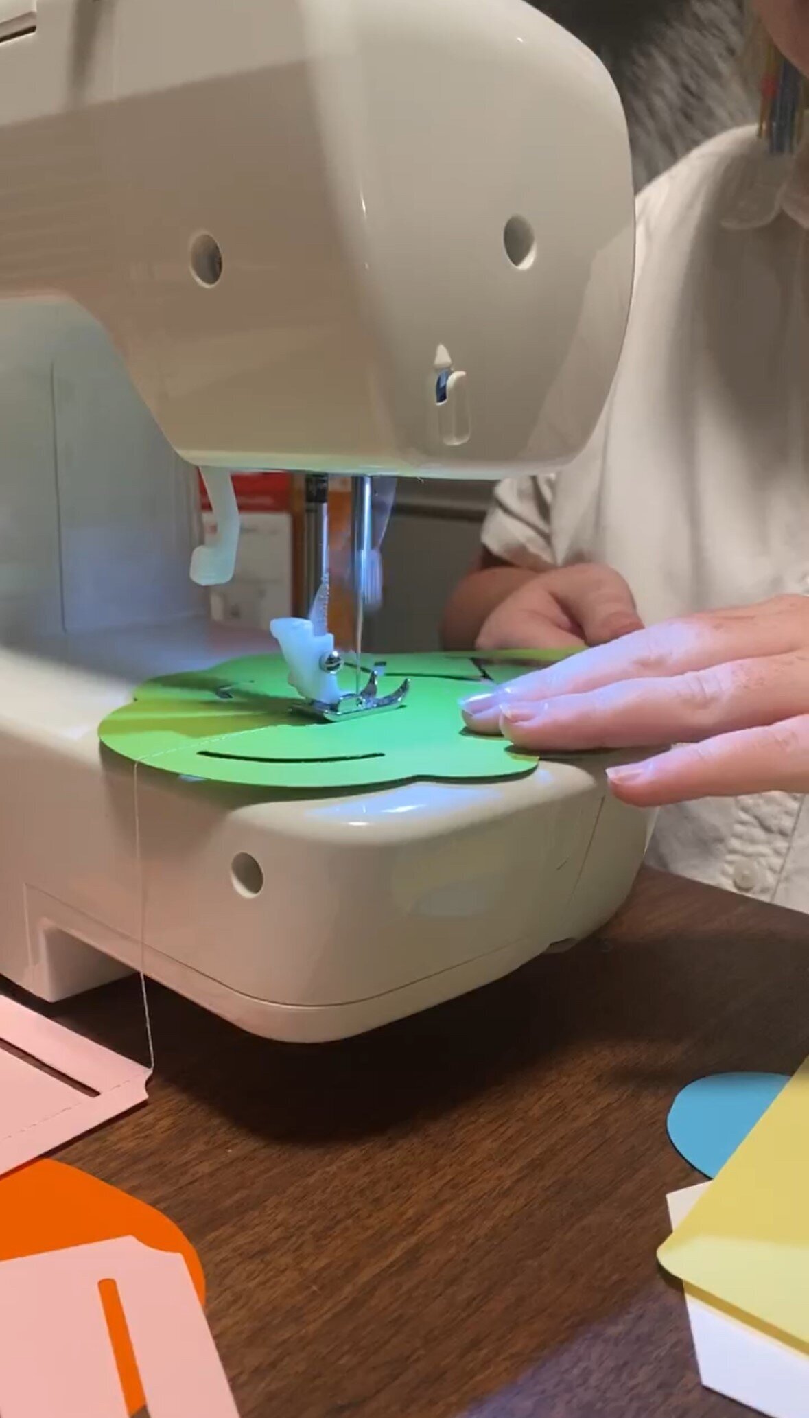 common_cheers_window_installation_sewing
