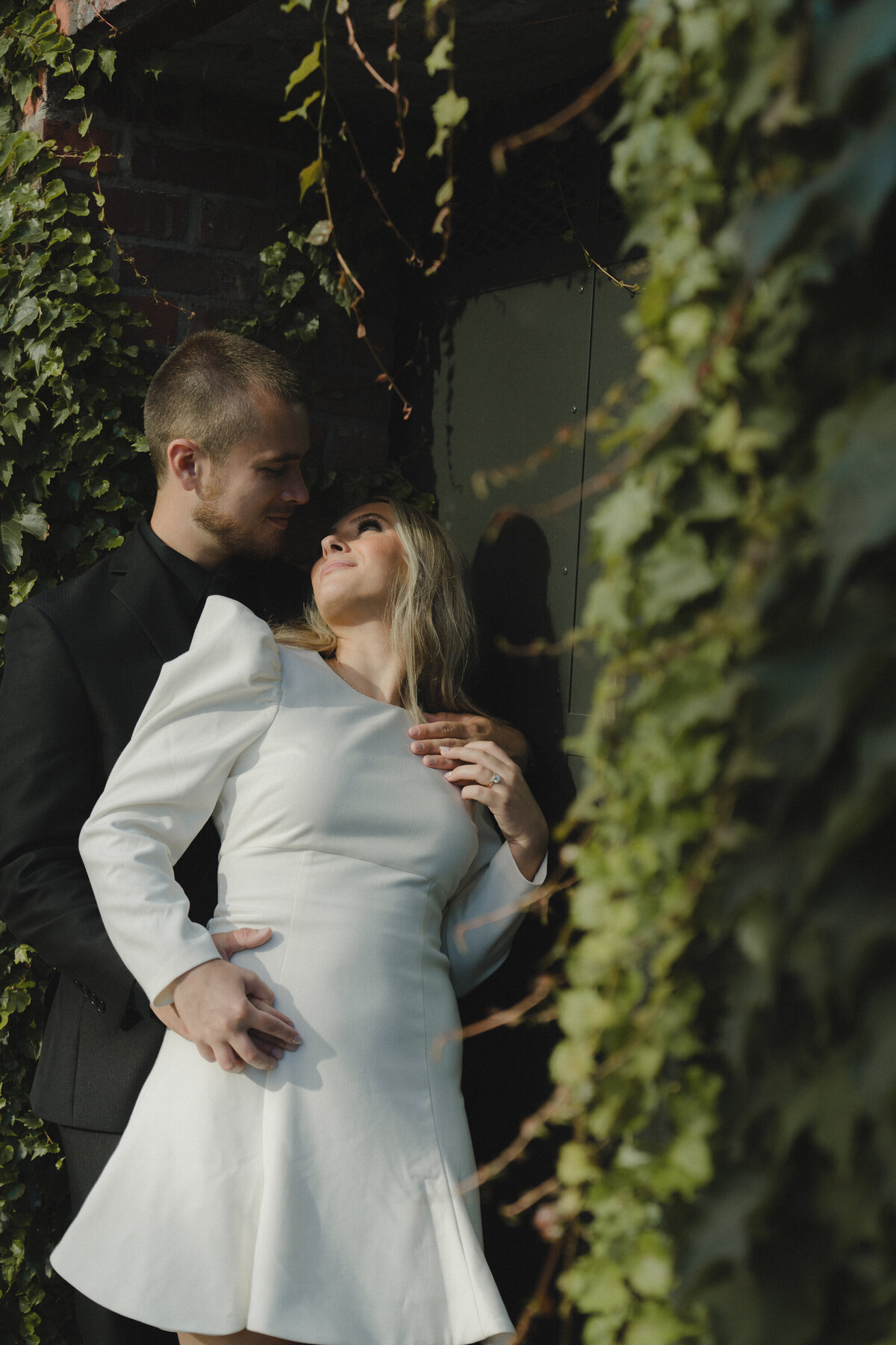 Sara-Canon-Elopement-Downtown-Seattle-WA-Amy-Law-Photography-44