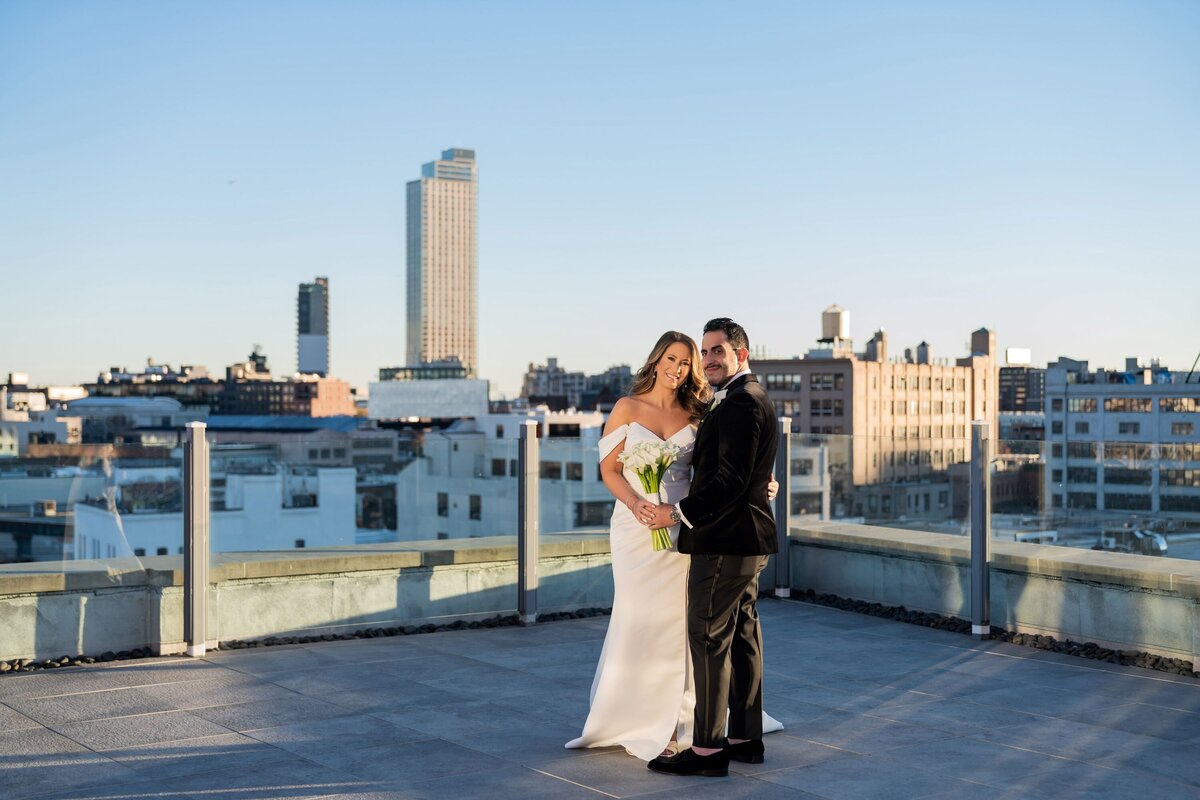 emma-cleary-new-york-nyc-wedding-photographer-videographer-venue-the-bordone-lic-5