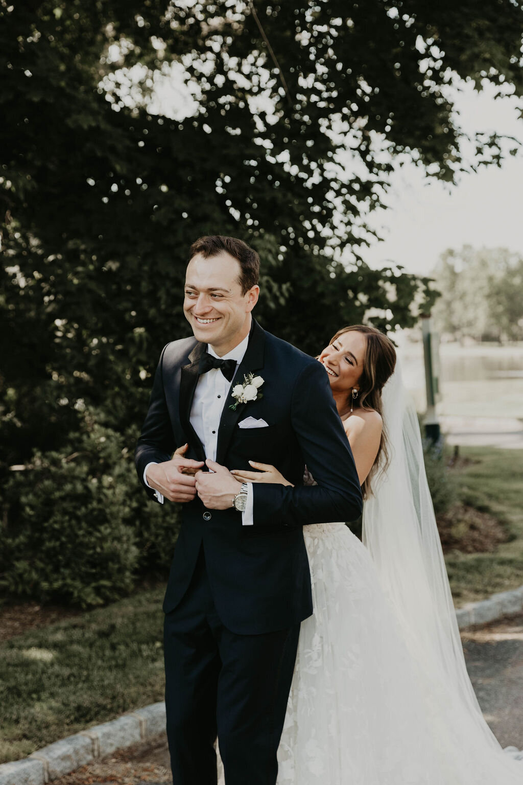brooklake-bride-groom-first-look