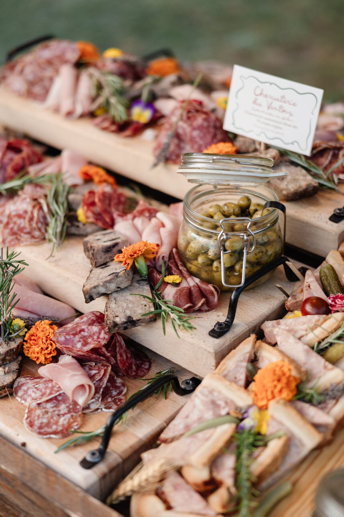 Provencal-market-wedding-welcome-party