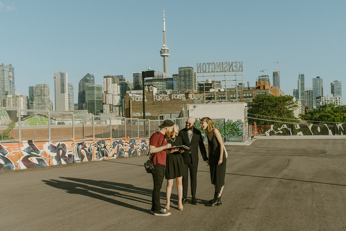 toronto-city-elopement-kensington-market-freespirited-romantic-fun-authentic-wedding-photography-2573