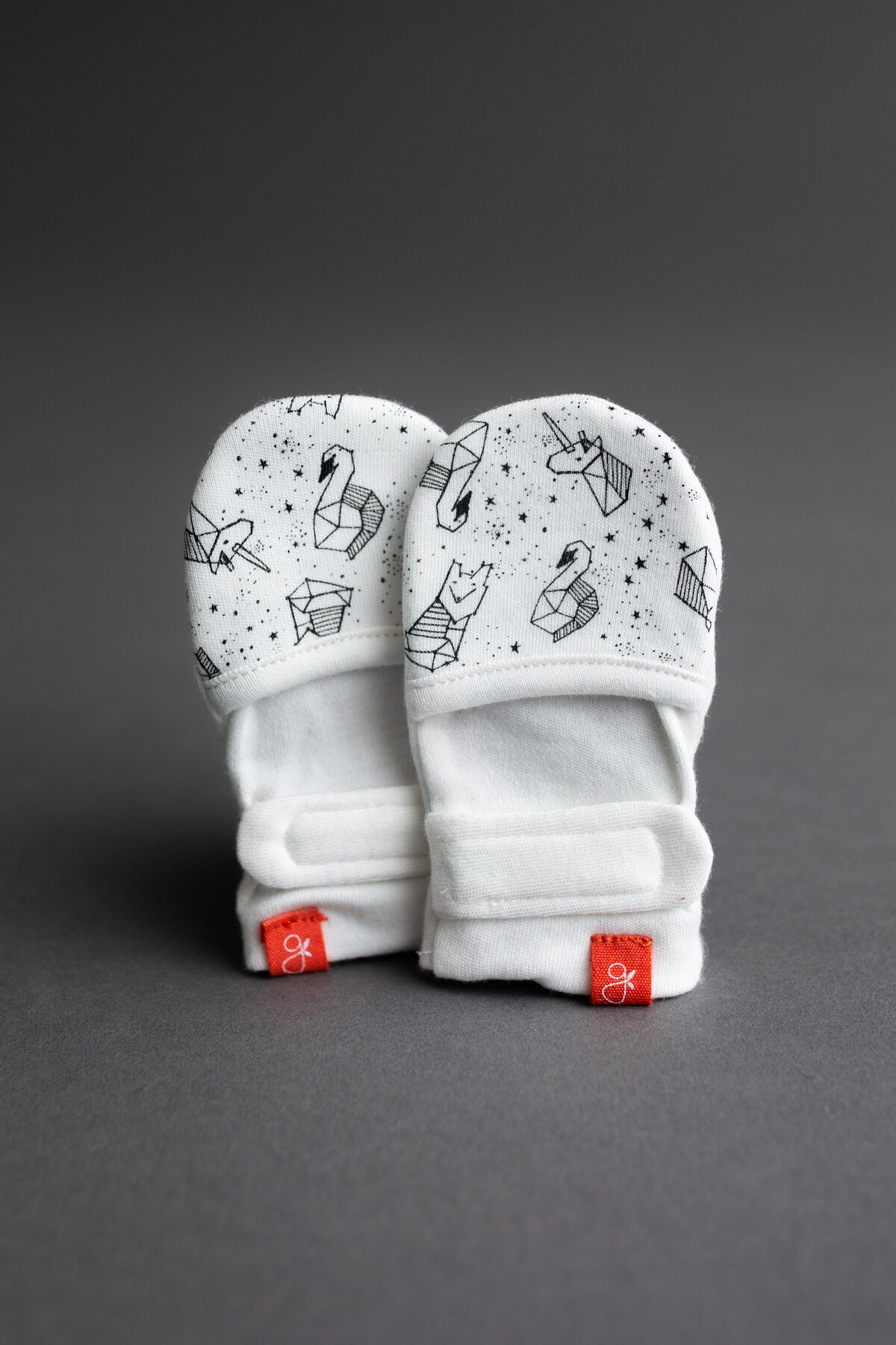mitts01