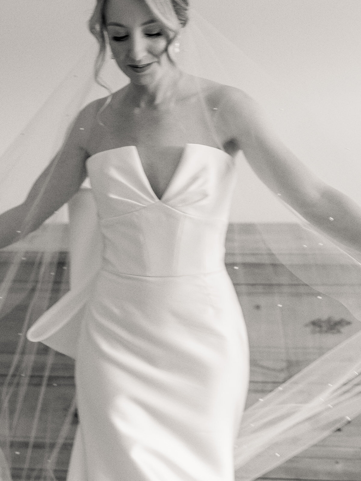 Lauren & Mac Bride Getting Ready-64-3