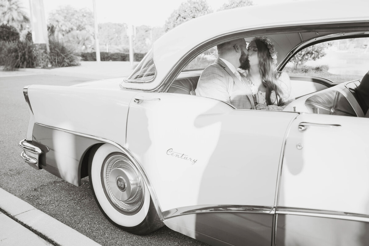 Steve & Peyton - Wedding Portraits - Venetian Center - Leesburg - Tampa Wedding Photographer-127
