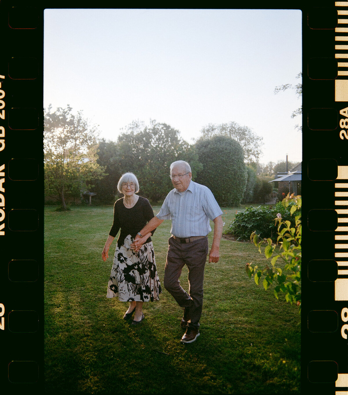 analogue-film-editorial-couple-shoot 1