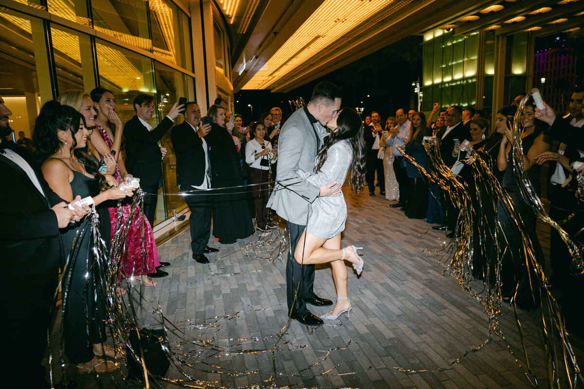 dr-phillips-performing-arts-center-wedding-planner-291