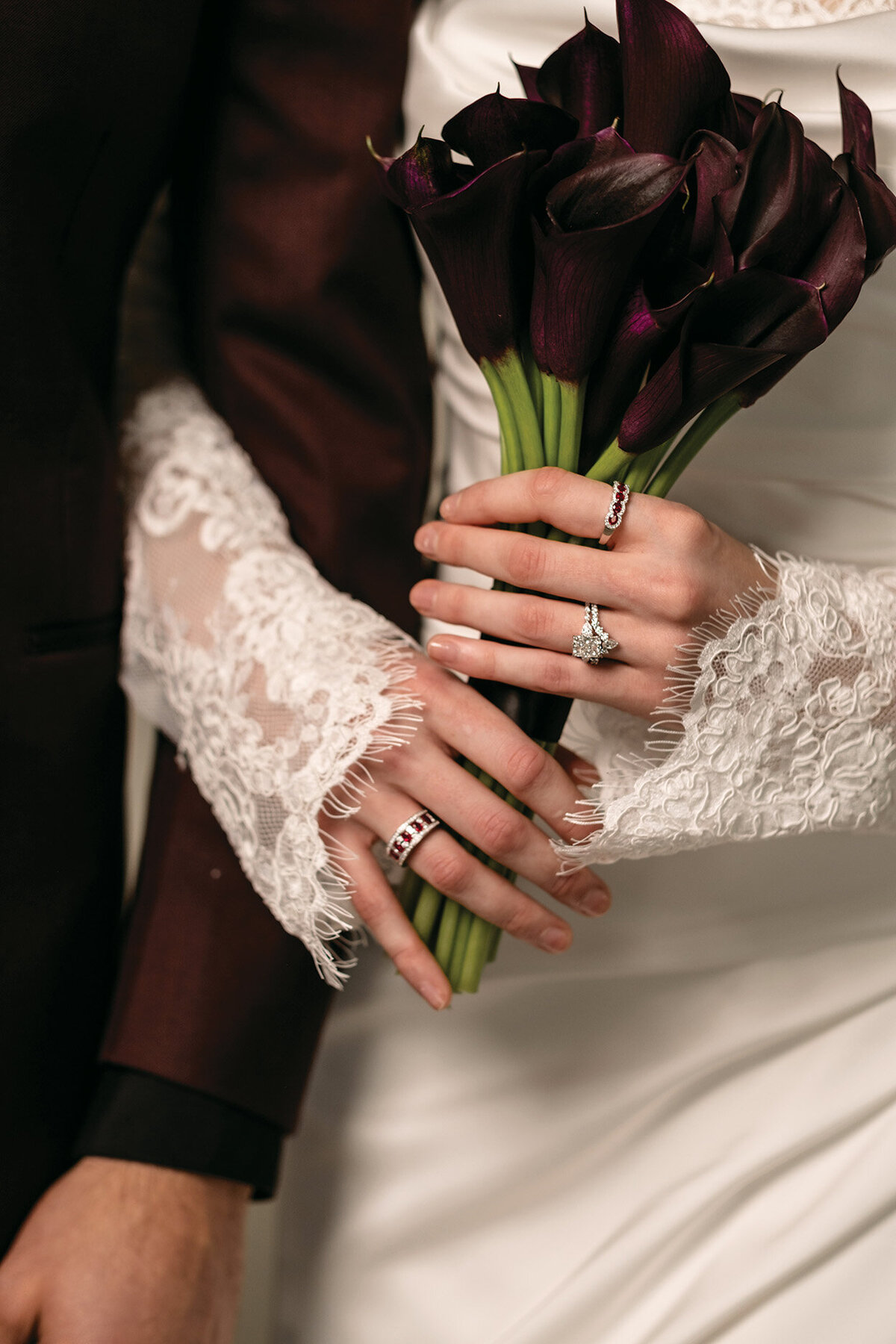 JulieTrinhPhotographyNebraskaWeddingDayMagazineFW2025-12