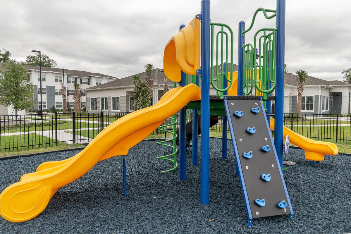 042224 DURHAM PLACE-128