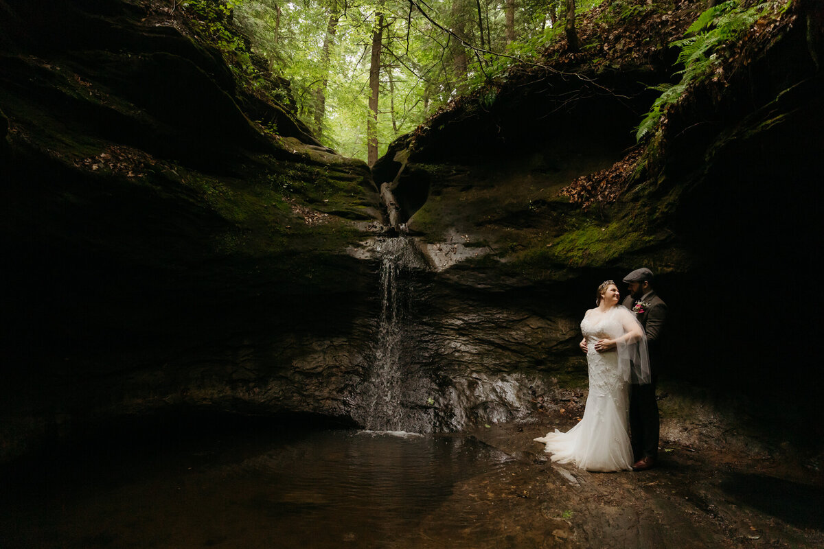 Spring-Elopement-at-Turkey-Run-Shades-State-Park-SparrowSongCollective-0524-503