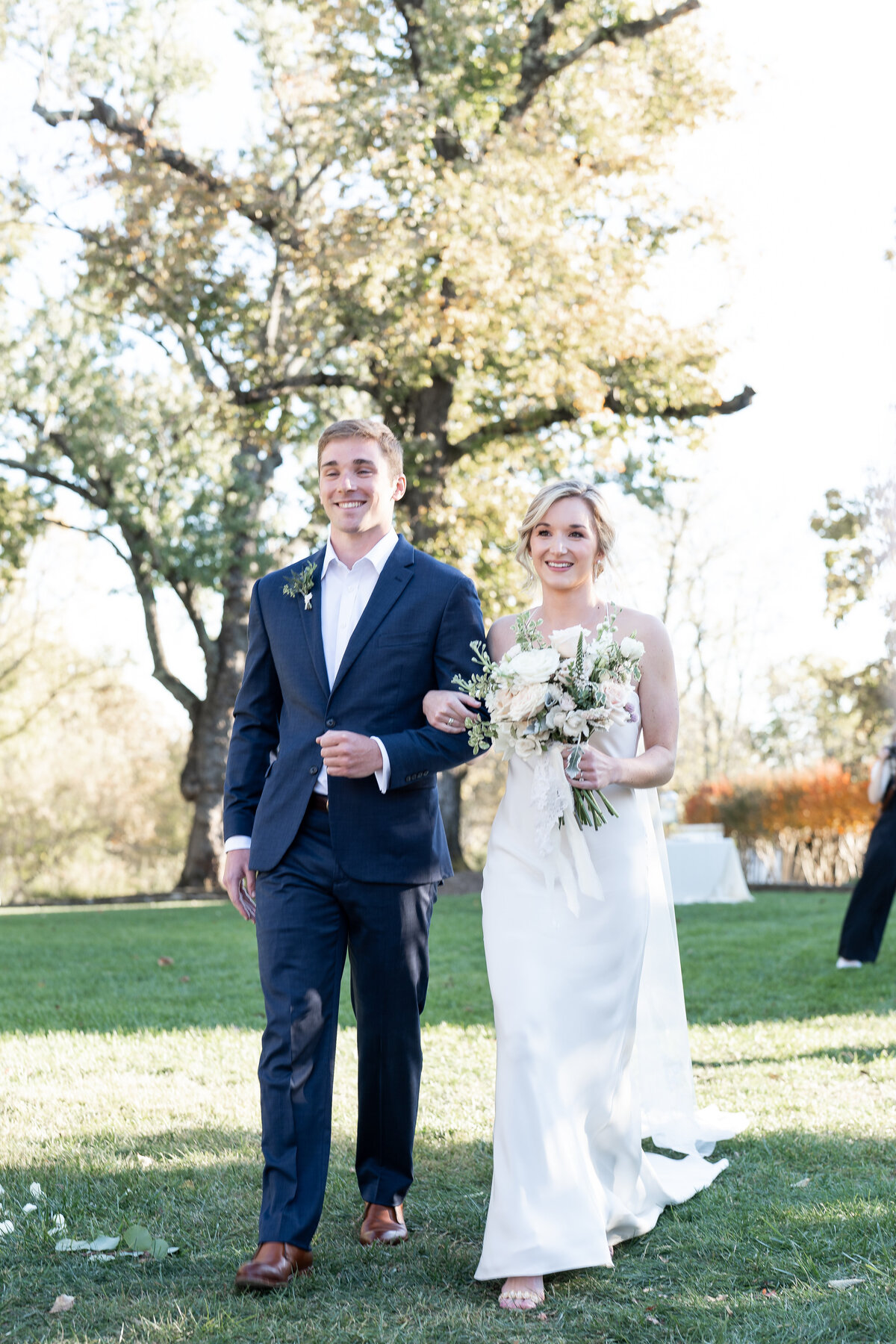 Hannah Malloy Virginia Wedding Portrait Family Photographer-694