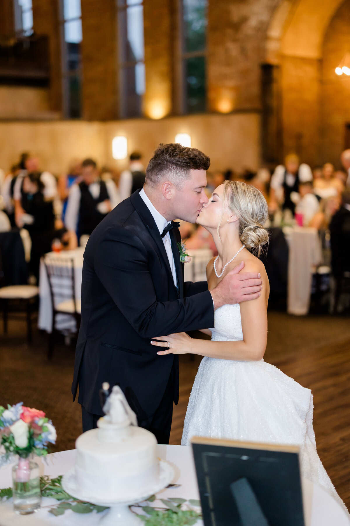 kasia-sickau-wedding-photographer-grace-alex-monastery-event-center-cincinnati-ohio1N1A2896