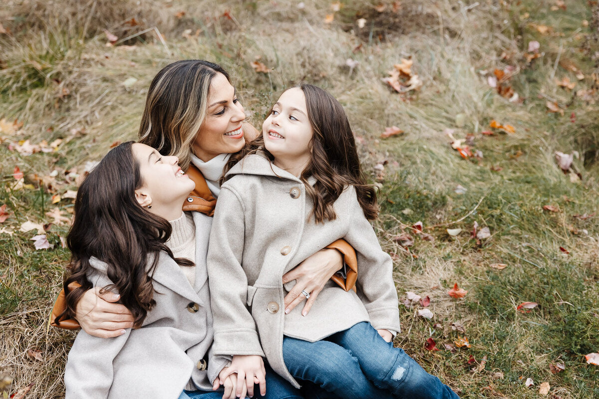 outdoor-family-session-toronto-family-photographer