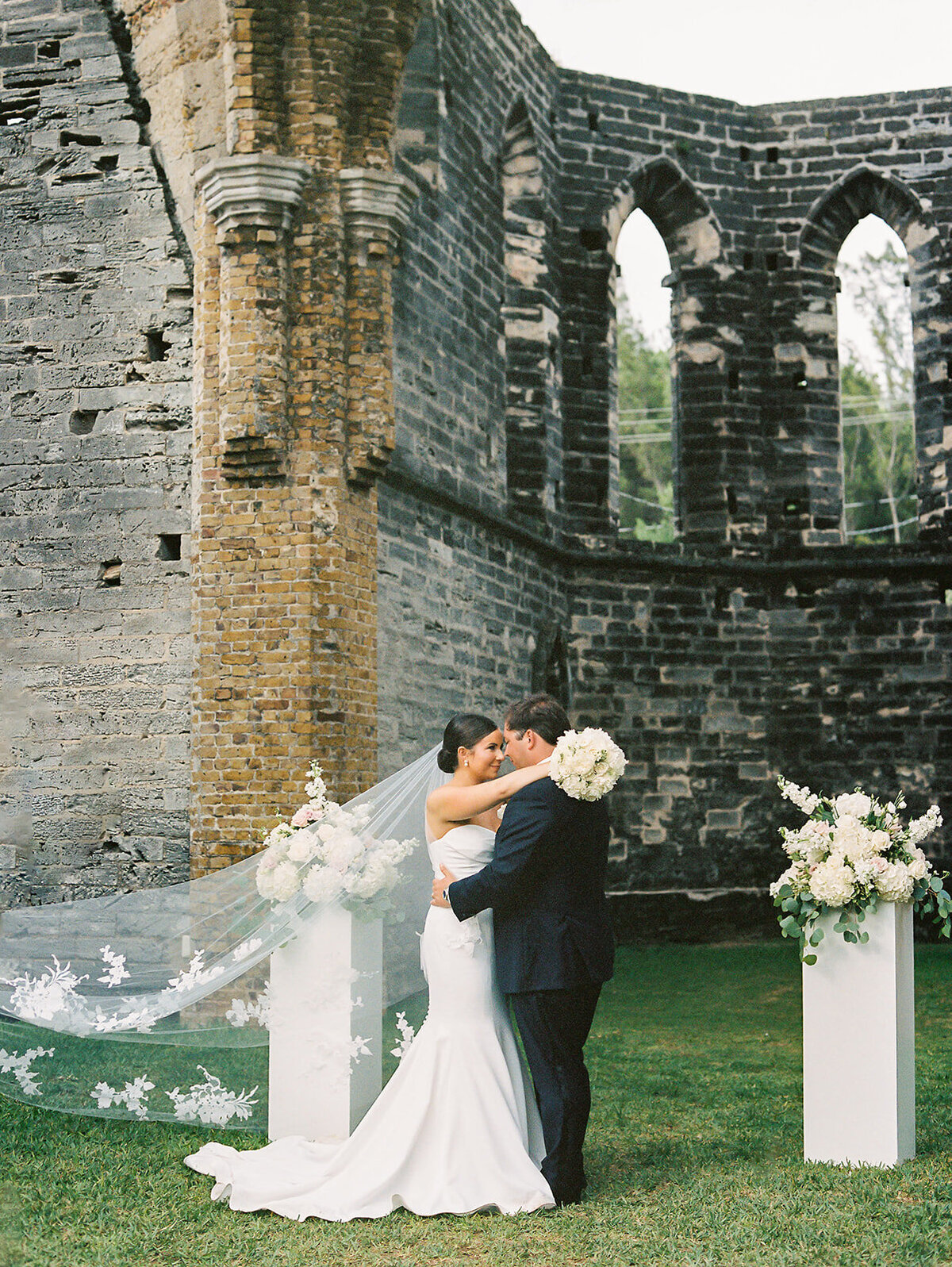Hayley+Zach_Wedding_SNEAK_FoxtailCo_-564
