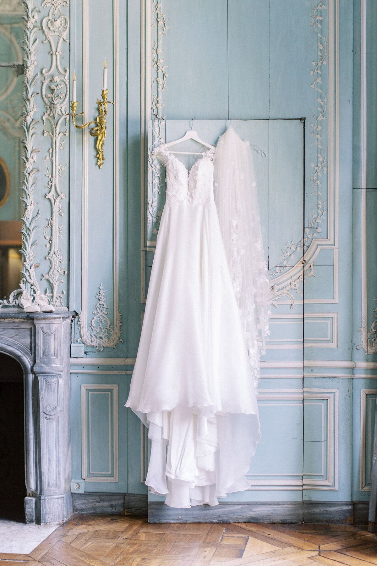Maïlys Fortune Photography Husband Wife Wedding Weddings Photography France Switzerland Italy Timeless Dreamy Imagery Bilingual French English Destination Weddings Destination Wedding Provence French Riviera Paris Lake Como Tuscany23
