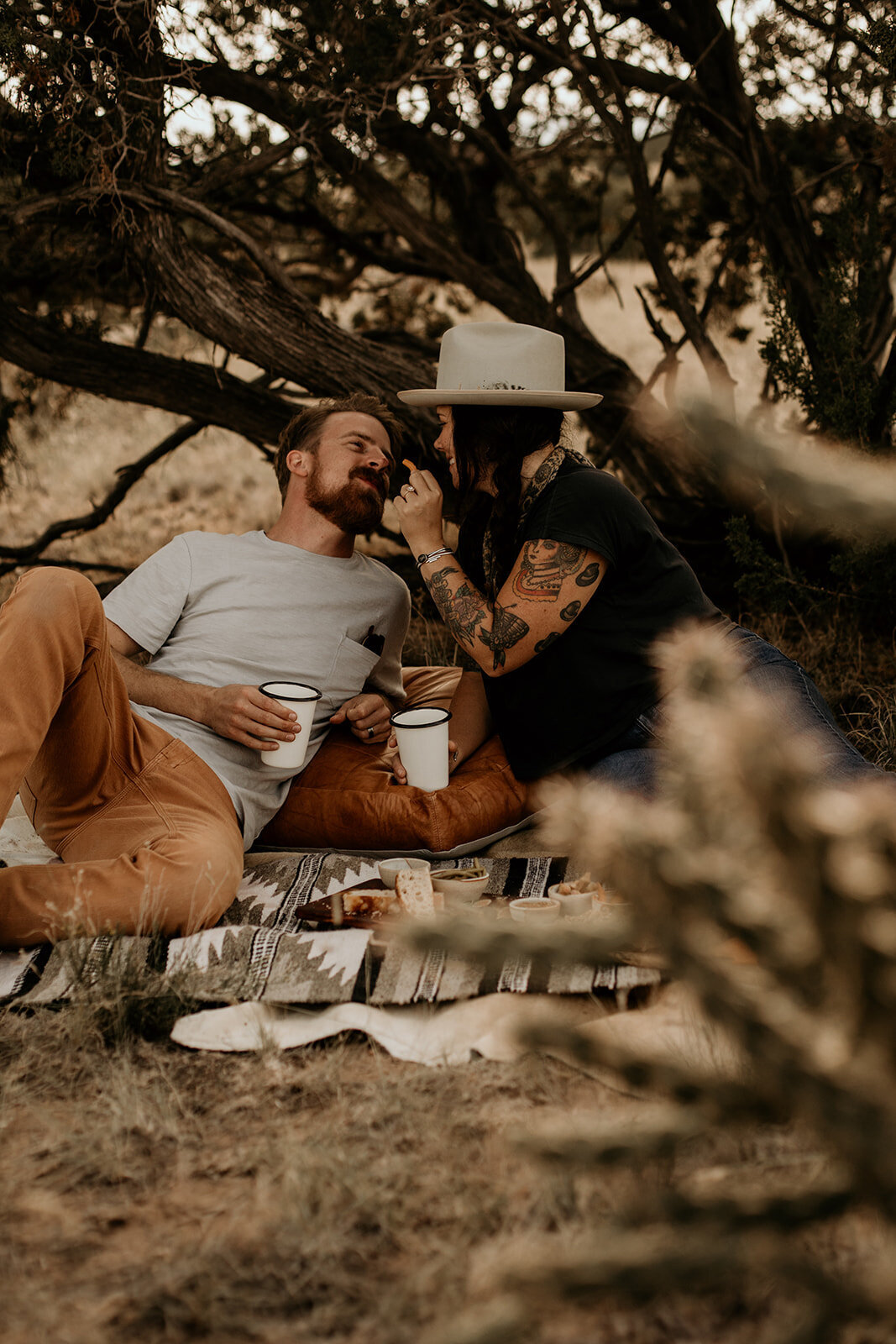 santa-fe-new-mexico-horseback-riding-engagement-photos (45)