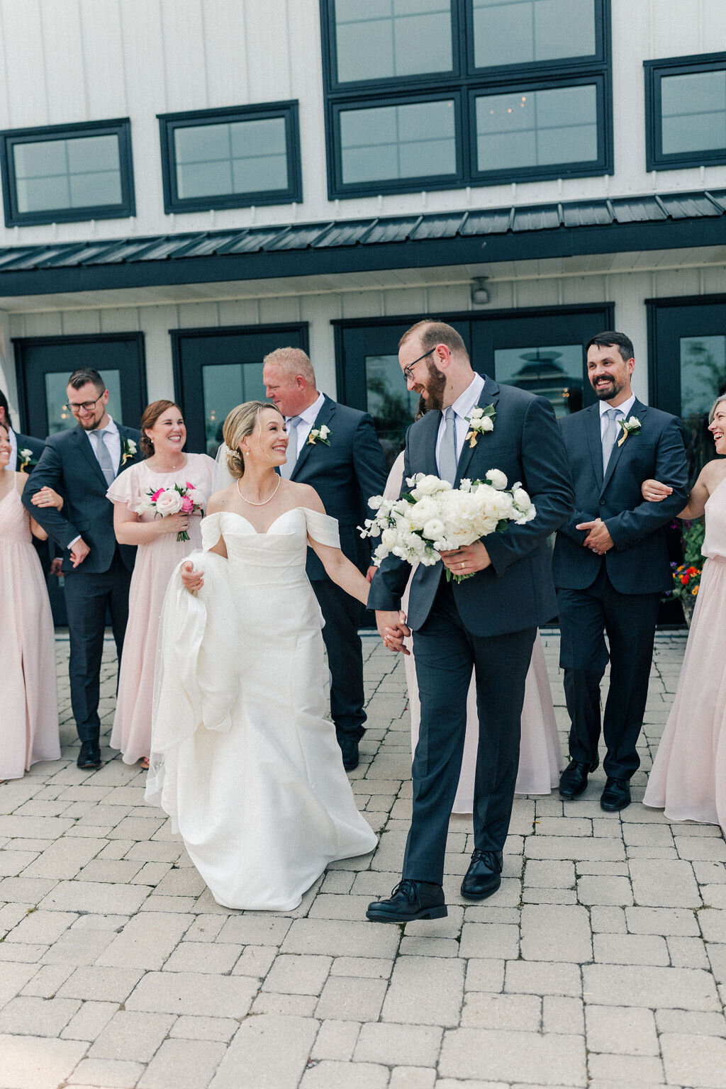 Wedding-Flowers-CrimsonLane-OhioAFP-39