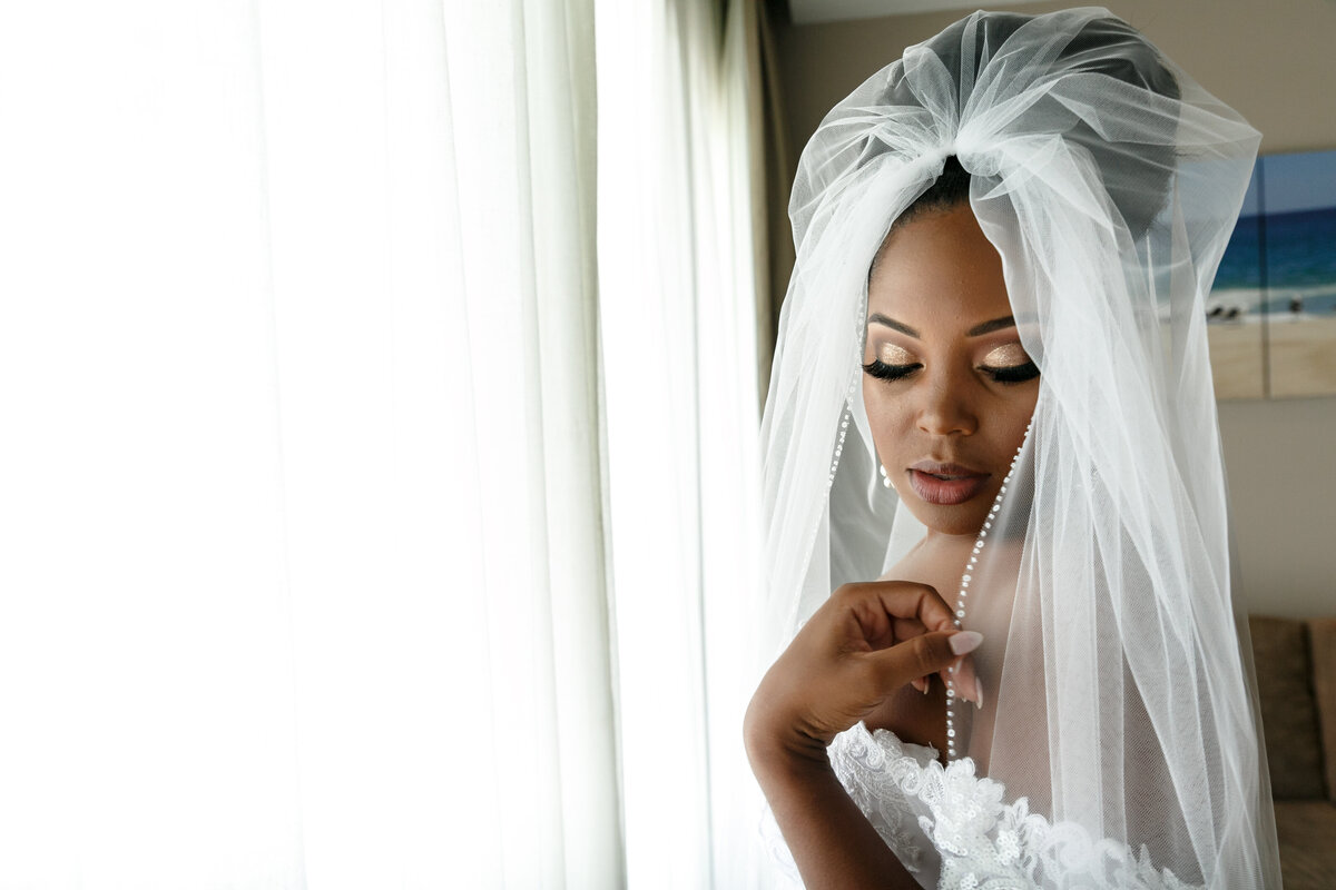 Mexico Destination Black bride