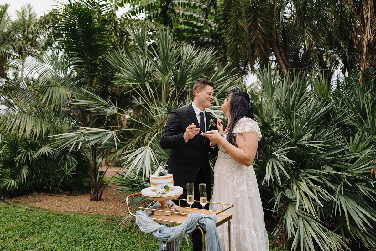 mcneile-photo-florida-elopement-chantilly-chic-celebrations-gizella-kopsick-park-1