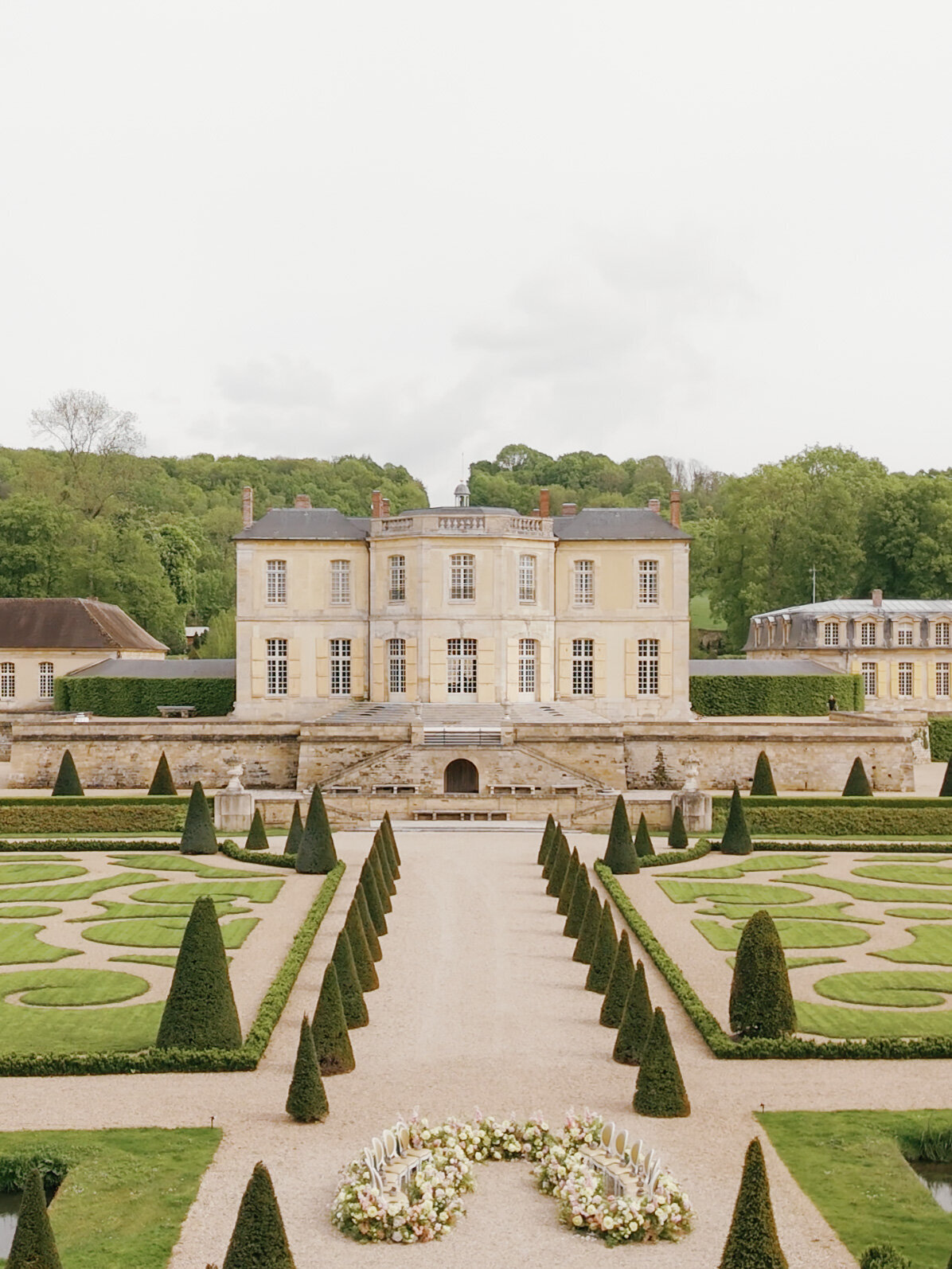 Chateau-de-Villette-Wedding-Photographer-Luxury-3