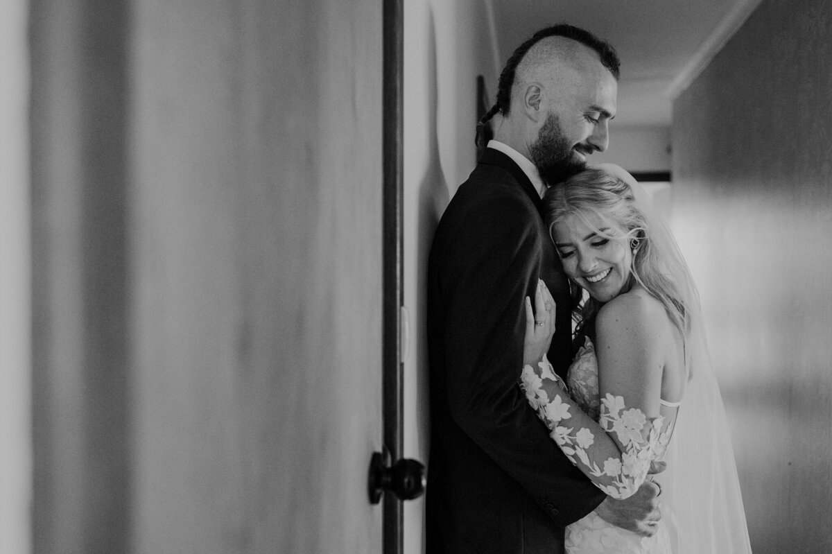 ehlanna-jake-backyard-falcon-wedding-freedom-garvey-photographer-045