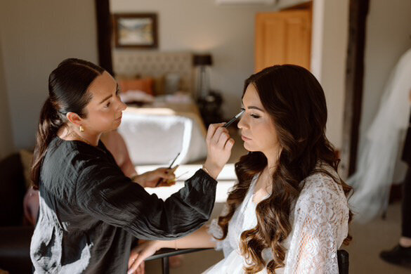 makeupartist-paigeshipstone-in-queenstown-newzealand-forweddings