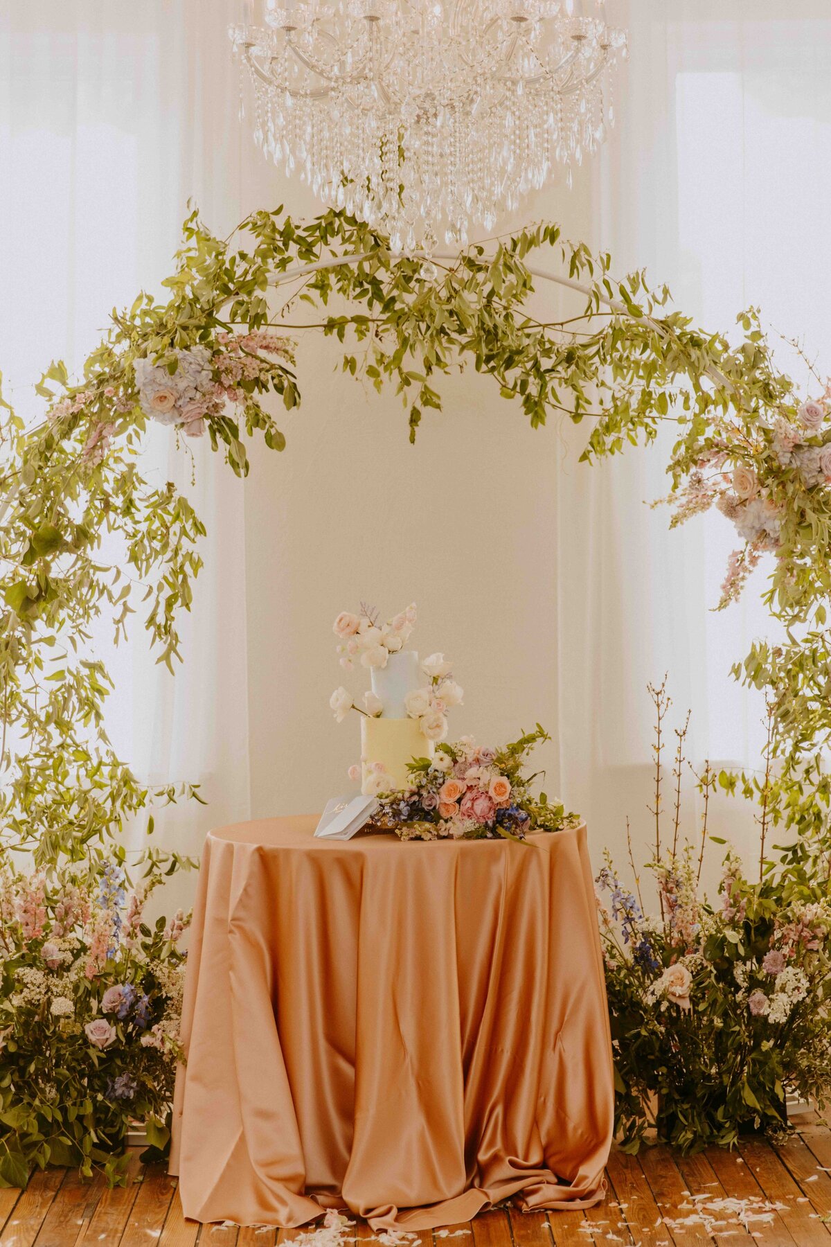 WHIMSICAL-GARDEN-WEDDING-SAVANNAH-BOTTLE-WORKS-BAREFOOT-ROYALTY-PHOTOGRAPHY258
