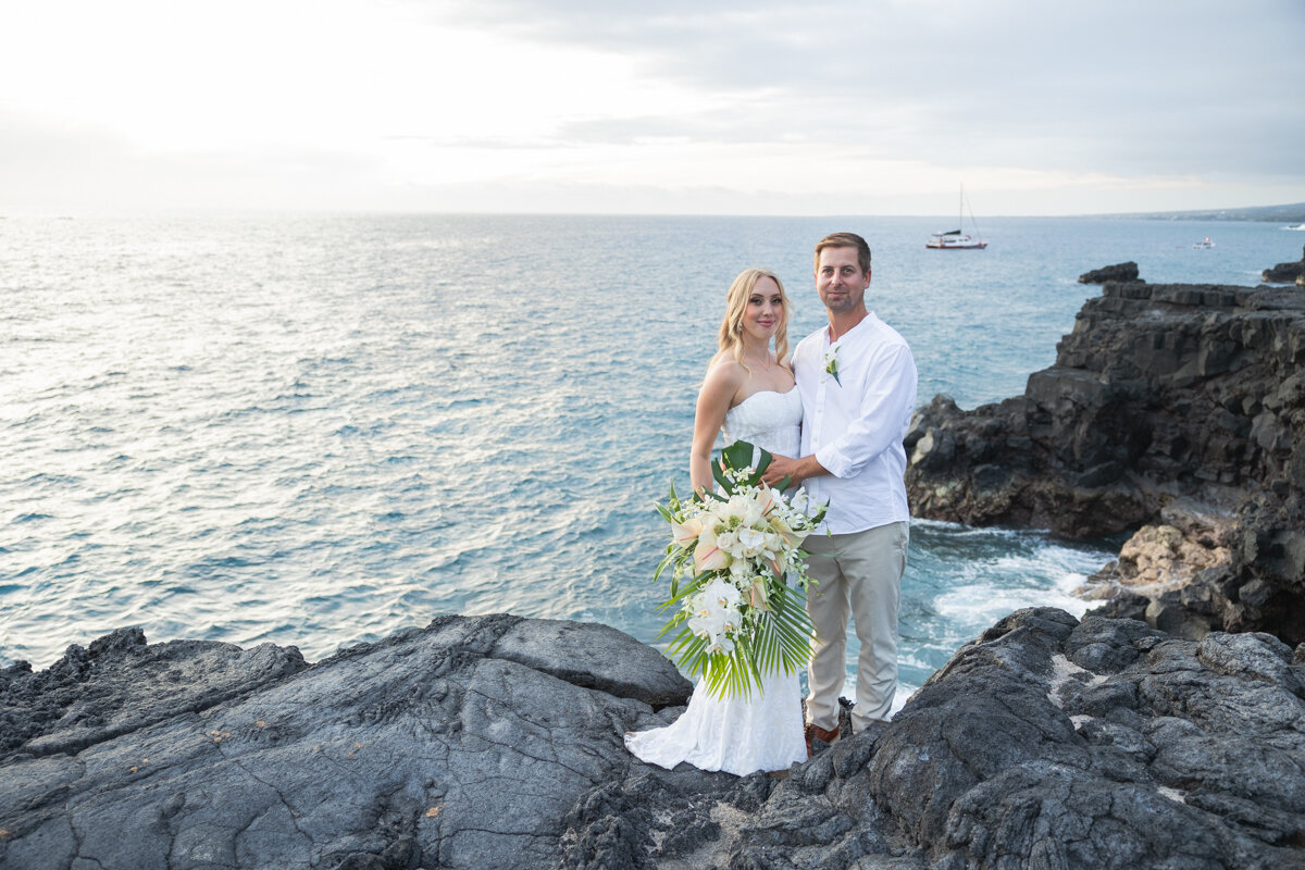 Big IslanBig Island Wedding photography  cliffside