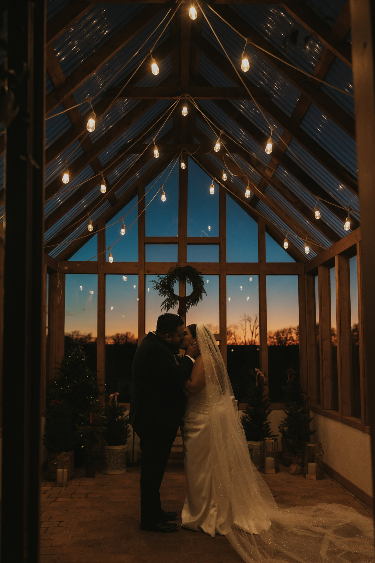 Abby Herron Photography Dallas Texas Travel Weddings and Lifestyle Photographer Emmarie and Diego Micro Wedding 37