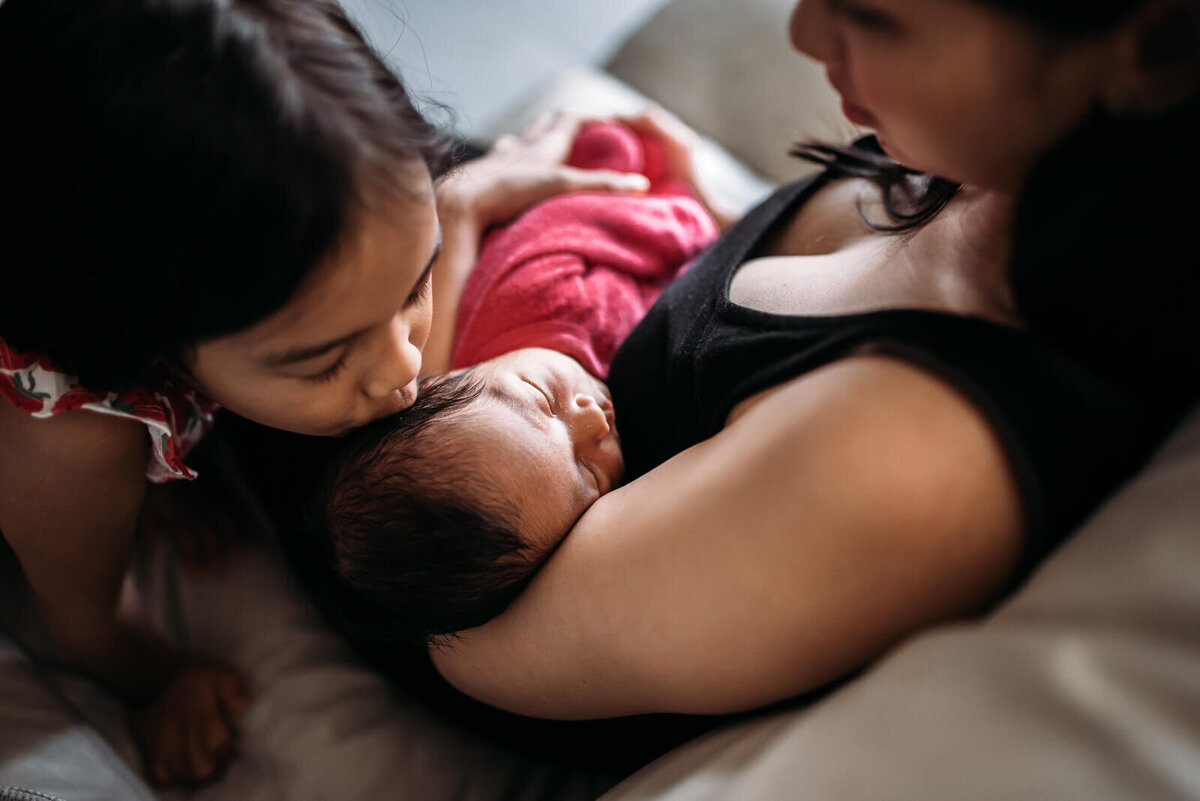 sydney-in-home-newborn-family-photography