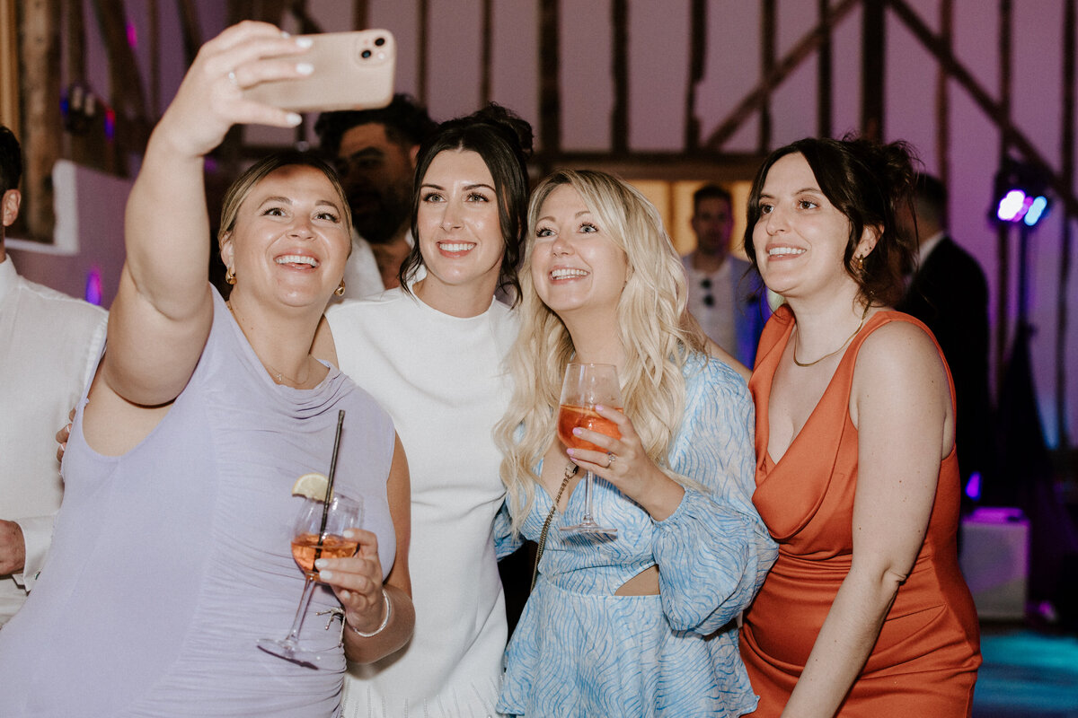 suffolk-wedding-photographer-r&n100
