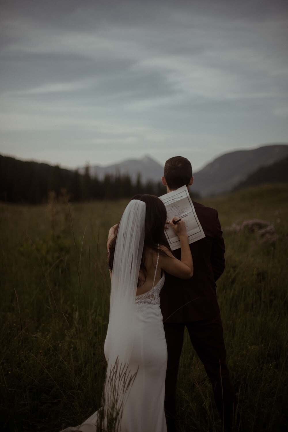 Joanne_Chris_Ceremony_KiKiCreates-71