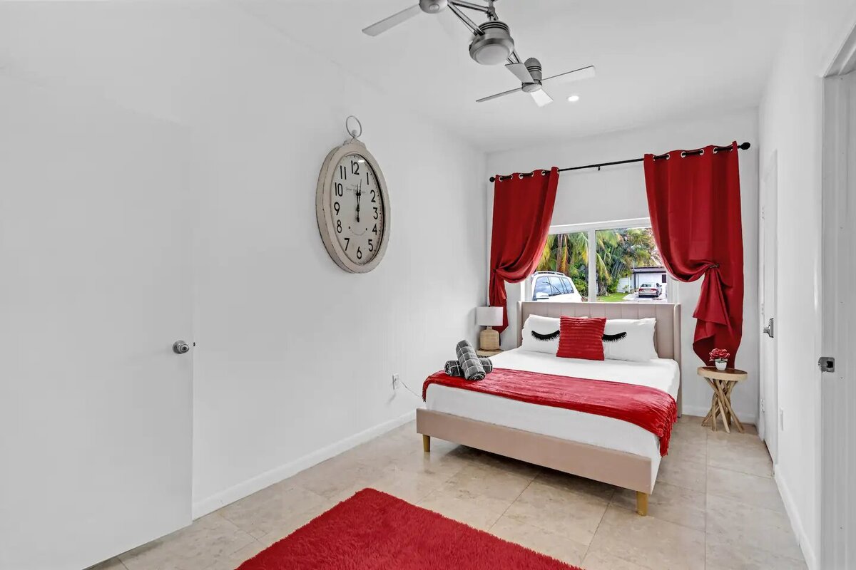 Bedroom 2 (2)