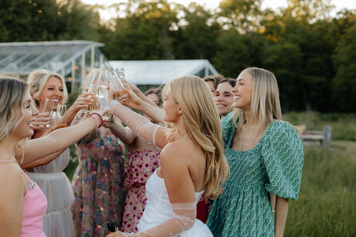 Richelle & Hannah Bachelorette-48