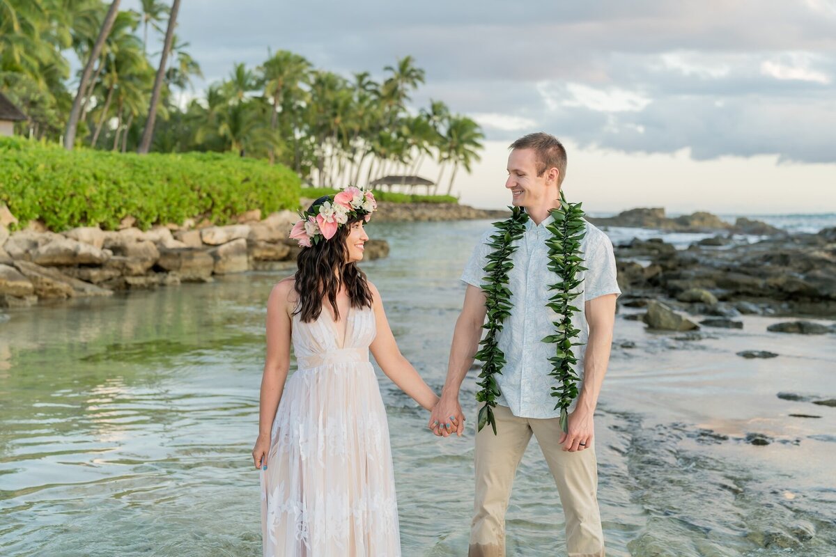 Oahu Couples Portrait Photographer