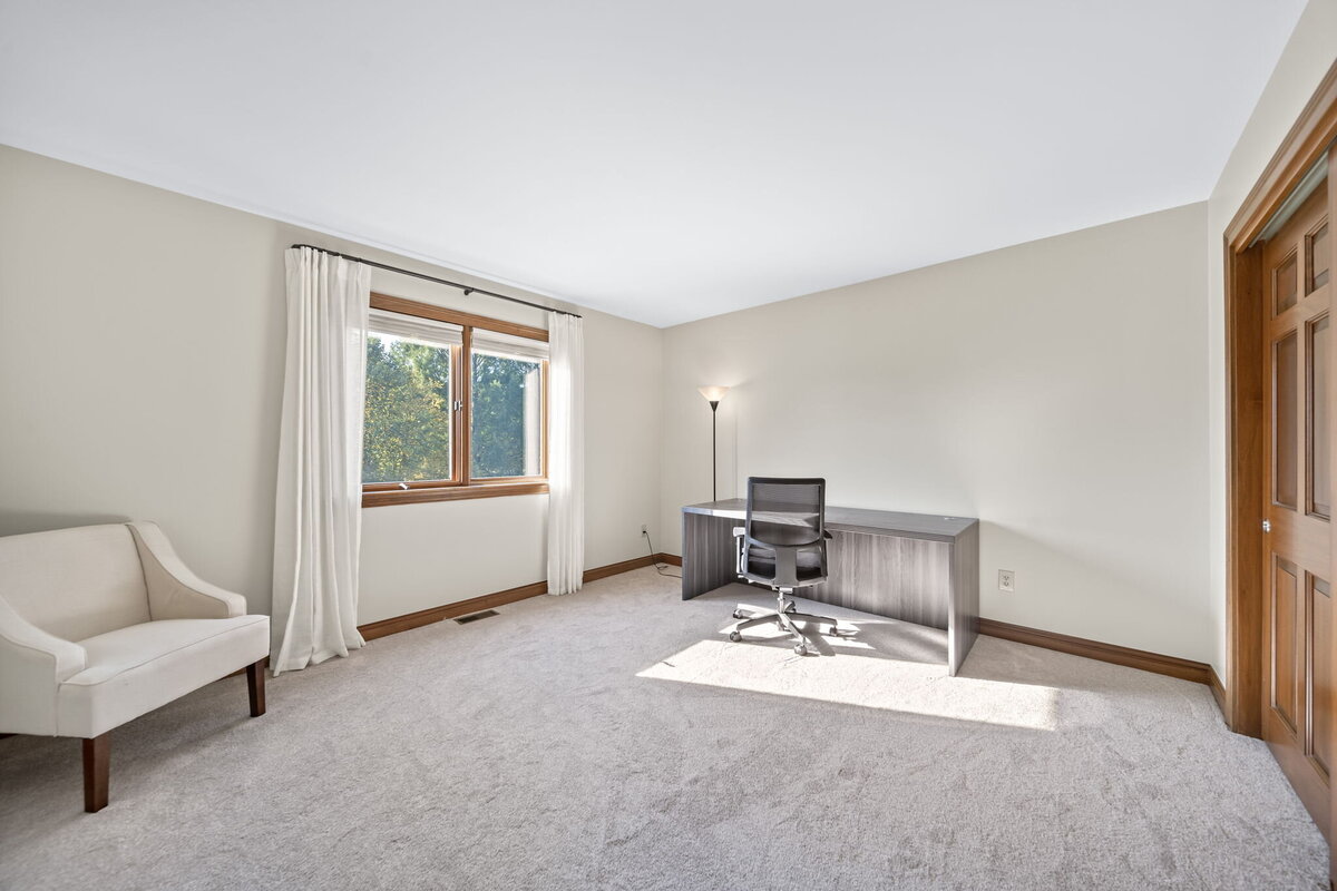 70-web-or-mls-A7407514