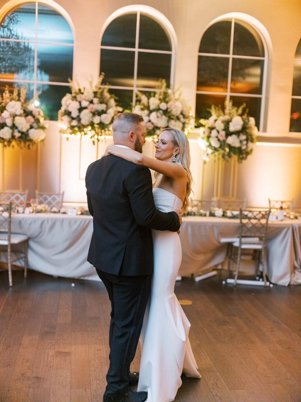 Bethany Erin Dallas Wedding Photographer Montclair Venue530