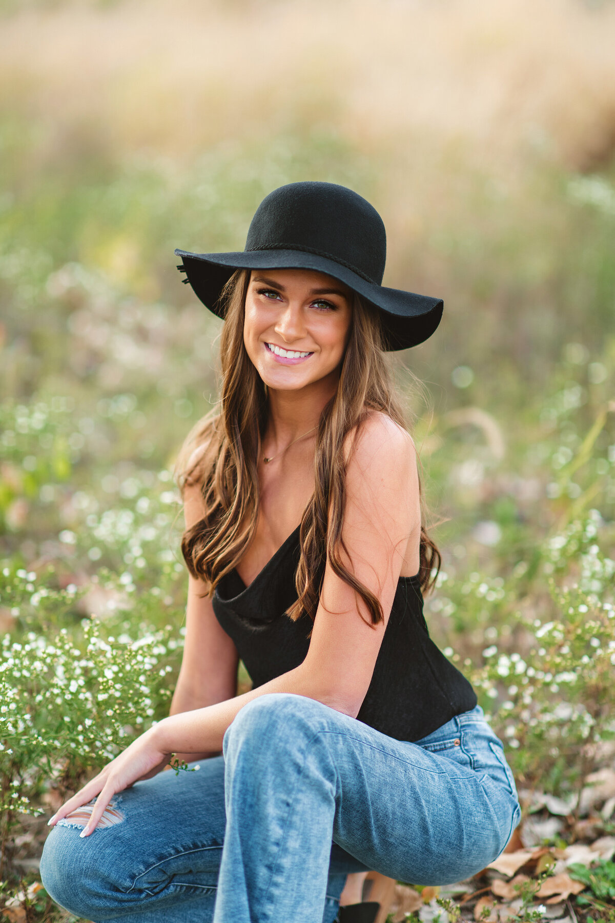 Des Moines-Iowa-Senior-Girl-Photographer-Theresa-Schumacher-Photography-Nature-Black-Hat