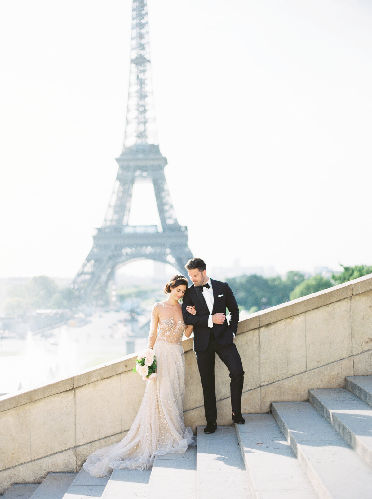 Eiffel Tower Wedding in Paris Portraits